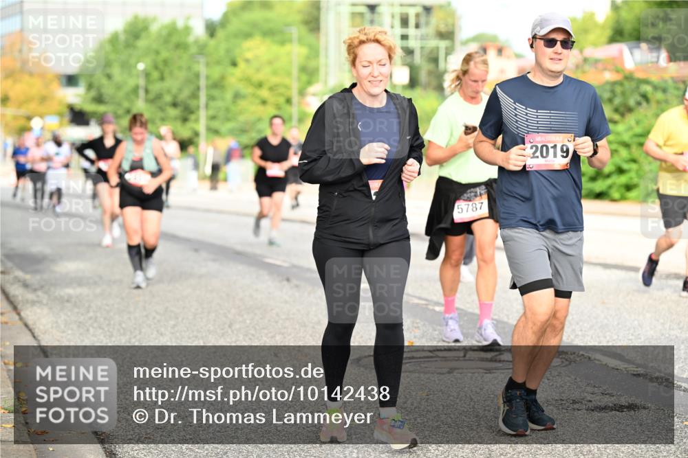 06.09.2026 - CURREX Alsterlauf Dr. Thomas Lammeyer http://msf.ph/oto/10142438 06.09.2026 10:12:02 Laufen 5787, 2019 meine-sportfotos.de