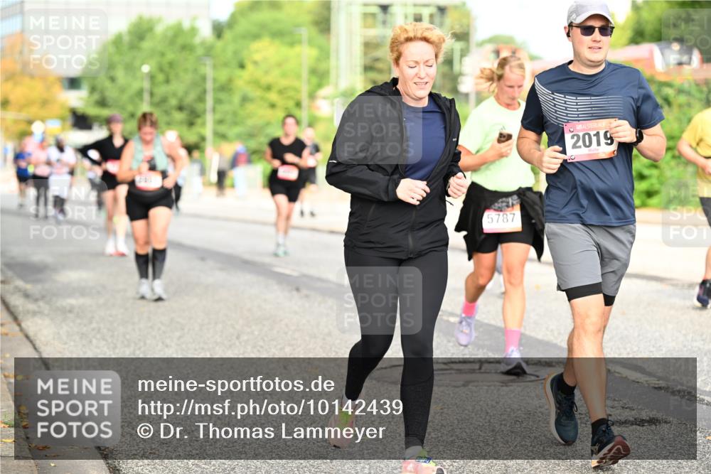 06.09.2026 - CURREX Alsterlauf Dr. Thomas Lammeyer http://msf.ph/oto/10142439 06.09.2026 10:12:02 Laufen 5787, 2019 meine-sportfotos.de