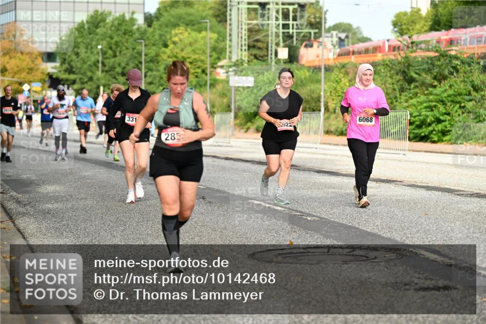 06.09.2026 - CURREX Alsterlauf Dr. Thomas Lammeyer http://msf.ph/oto/10142468 06.09.2026 10:12:05 Laufen 2010, 331, 2, 285, 6068 meine-sportfotos.de