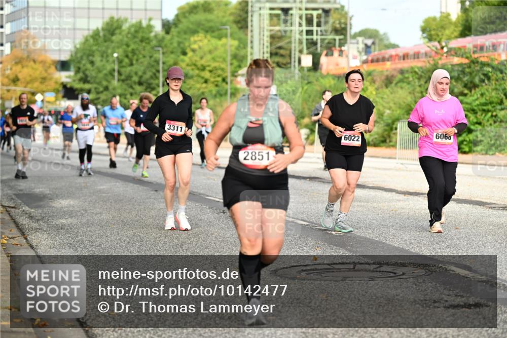06.09.2026 - CURREX Alsterlauf Dr. Thomas Lammeyer http://msf.ph/oto/10142477 06.09.2026 10:12:06 Laufen 3612, 3311, 2851, 6022, 6060 meine-sportfotos.de