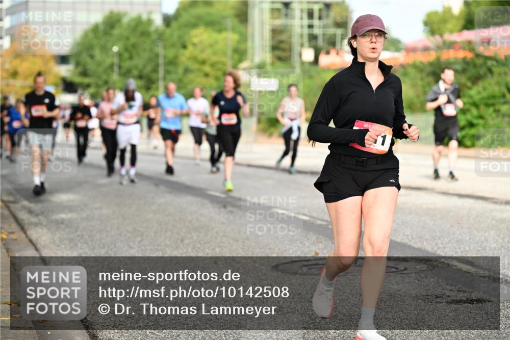06.09.2026 - CURREX Alsterlauf Dr. Thomas Lammeyer http://msf.ph/oto/10142508 06.09.2026 10:12:09 Laufen 1 meine-sportfotos.de
