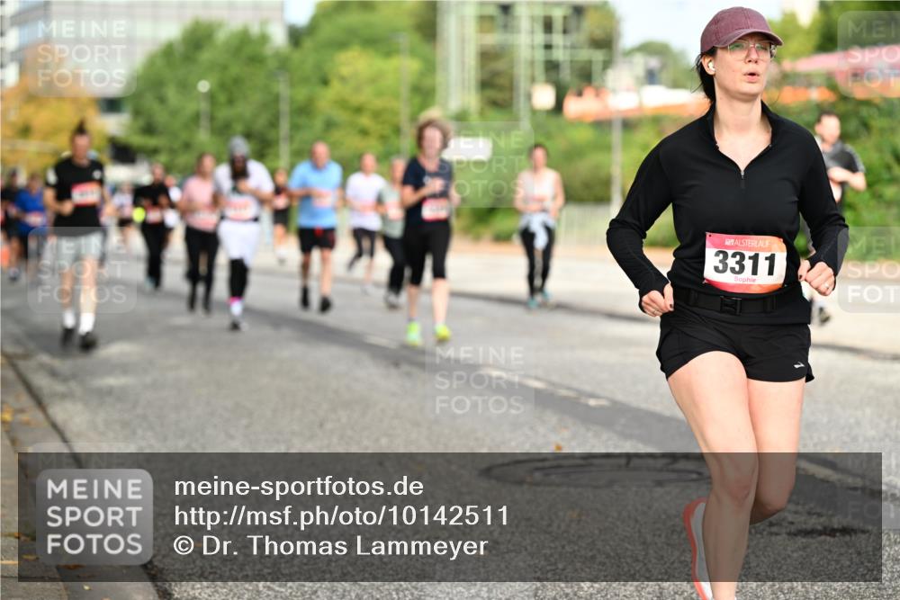 06.09.2026 - CURREX Alsterlauf Dr. Thomas Lammeyer http://msf.ph/oto/10142511 06.09.2026 10:12:10 Laufen 3311 meine-sportfotos.de