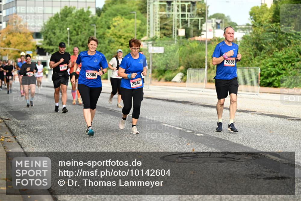 06.09.2026 - CURREX Alsterlauf Dr. Thomas Lammeyer http://msf.ph/oto/10142604 06.09.2026 10:12:19 Laufen 2454, 8109, 2880, 2887, 2888 meine-sportfotos.de