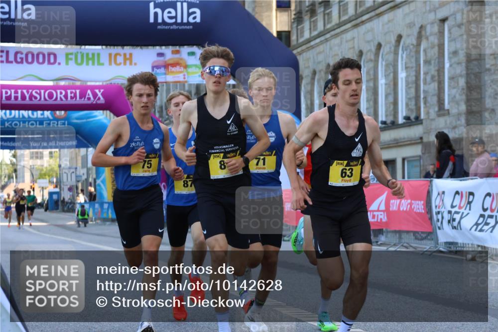 06.09.2026 - CURREX Alsterlauf Strokosch-Dieckow http://msf.ph/oto/10142628 06.09.2026 11:07:07 Ziel 63, 64, 71, 75, 78, 86, 87 meine-sportfotos.de