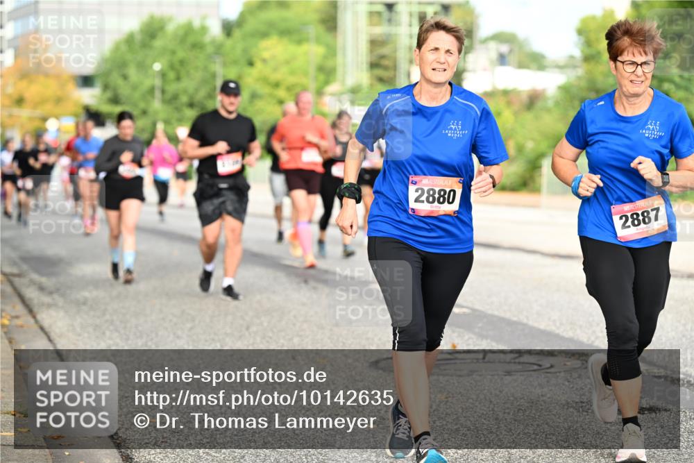 06.09.2026 - CURREX Alsterlauf Dr. Thomas Lammeyer http://msf.ph/oto/10142635 06.09.2026 10:12:22 Laufen 4, 2880, 2887 meine-sportfotos.de