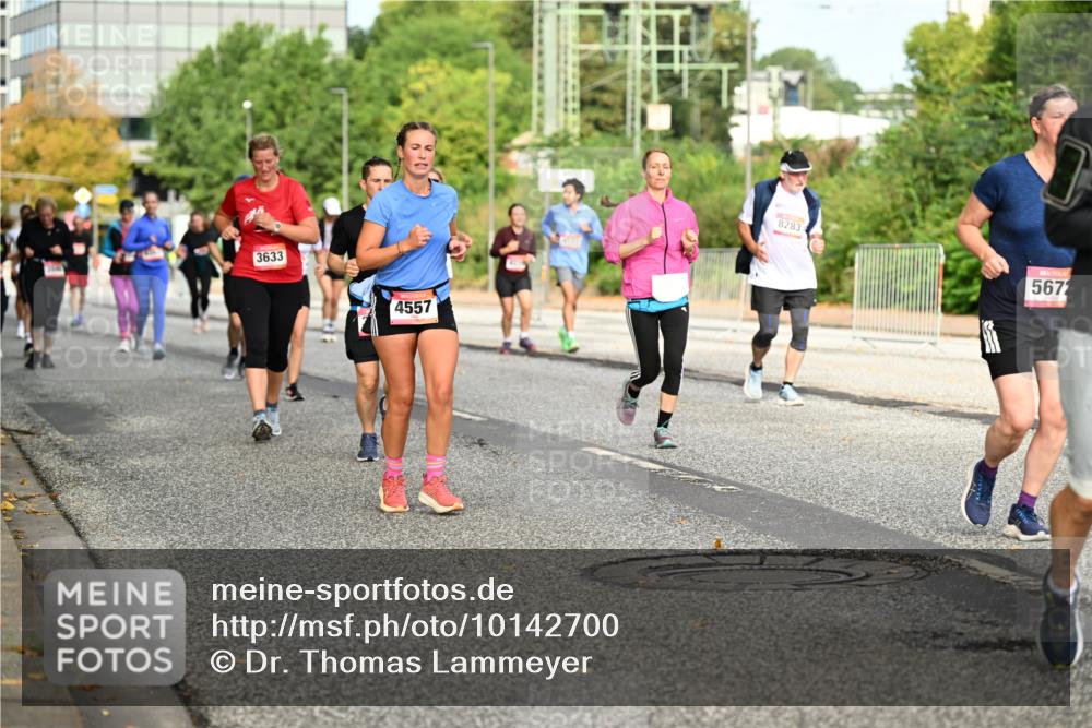 06.09.2026 - CURREX Alsterlauf Dr. Thomas Lammeyer http://msf.ph/oto/10142700 06.09.2026 10:12:29 Laufen 3633, 4557, 8283, 5672 meine-sportfotos.de