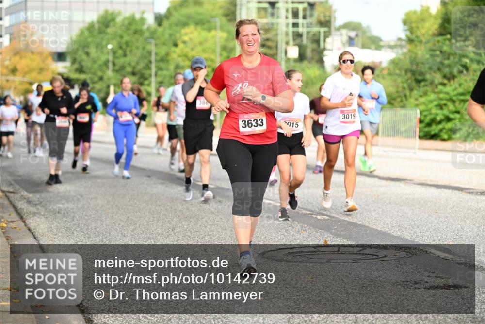 06.09.2026 - CURREX Alsterlauf Dr. Thomas Lammeyer http://msf.ph/oto/10142739 06.09.2026 10:12:33 Laufen 386, 0, 205, 3633, 015, 3019 meine-sportfotos.de