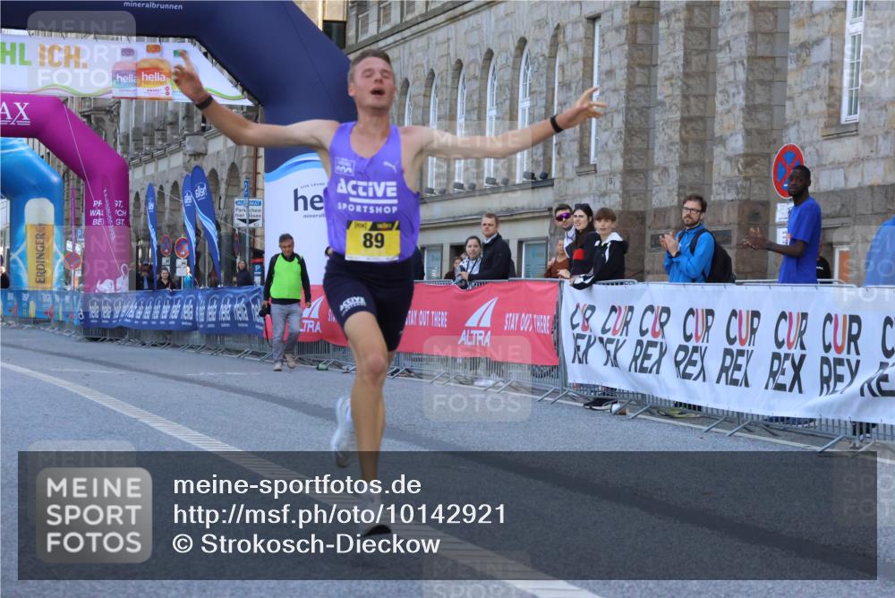06.09.2026 - CURREX Alsterlauf Strokosch-Dieckow http://msf.ph/oto/10142921 06.09.2026 11:15:28 Ziel 83, 88, 89 meine-sportfotos.de