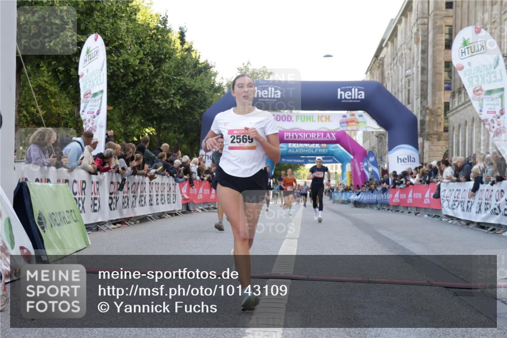 06.09.2026 - CURREX Alsterlauf Yannick Fuchs http://msf.ph/oto/10143109 06.09.2026 09:47:07 Ziel 2210, 2569, 2605, 4460, 5297, 5705, 5877, 6150, 8104, 8125 meine-sportfotos.de