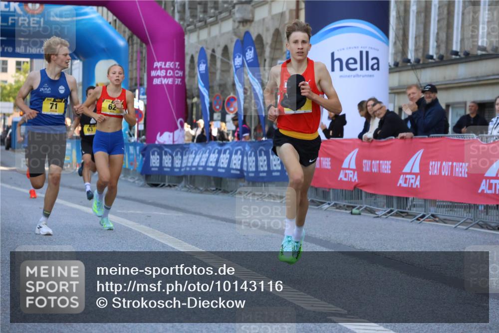 06.09.2026 - CURREX Alsterlauf Strokosch-Dieckow http://msf.ph/oto/10143116 06.09.2026 11:16:14 Ziel 62, 63, 71, 78, 80, 86 meine-sportfotos.de