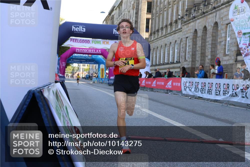 06.09.2026 - CURREX Alsterlauf Strokosch-Dieckow http://msf.ph/oto/10143275 06.09.2026 11:16:39 Ziel 64 meine-sportfotos.de
