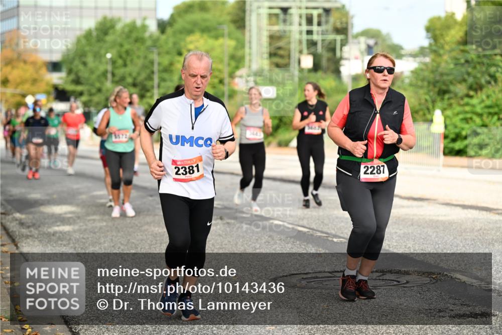 06.09.2026 - CURREX Alsterlauf Dr. Thomas Lammeyer http://msf.ph/oto/10143436 06.09.2026 10:14:03 Laufen 3672, 2381, 36, 4, 2, 316, 0, 9, 2287 meine-sportfotos.de