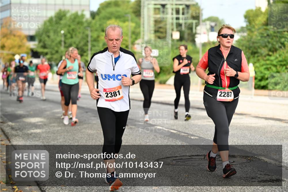 06.09.2026 - CURREX Alsterlauf Dr. Thomas Lammeyer http://msf.ph/oto/10143437 06.09.2026 10:14:04 Laufen 3672, 2381, 2287 meine-sportfotos.de