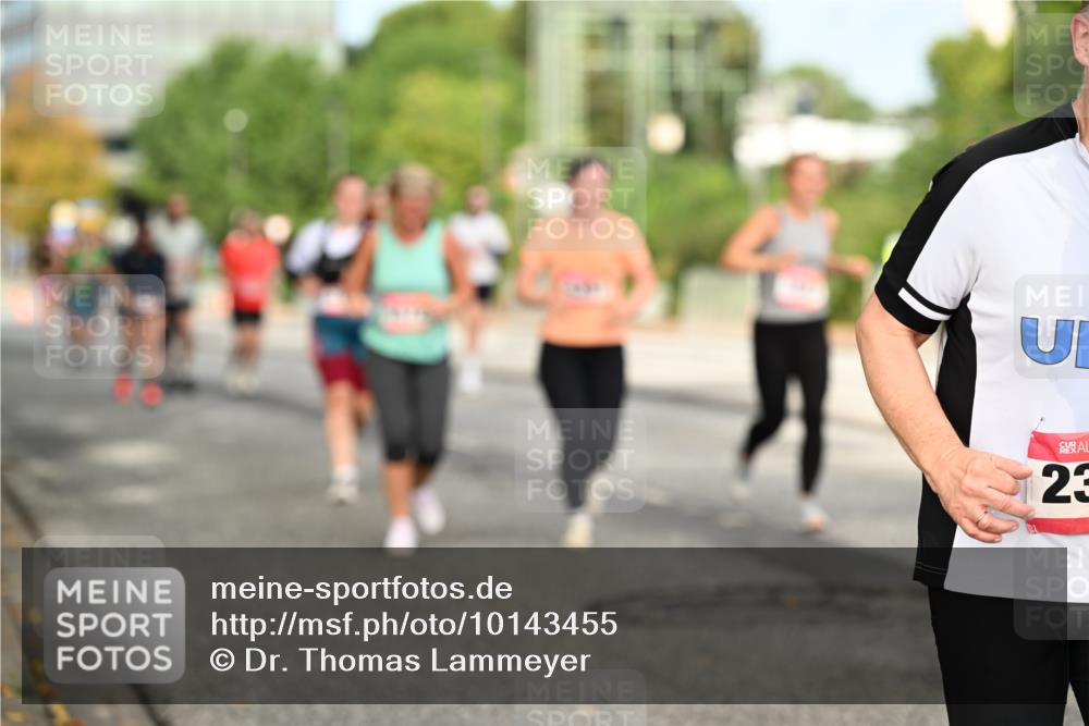 06.09.2026 - CURREX Alsterlauf Dr. Thomas Lammeyer http://msf.ph/oto/10143455 06.09.2026 10:14:06 Laufen 5, 23 meine-sportfotos.de