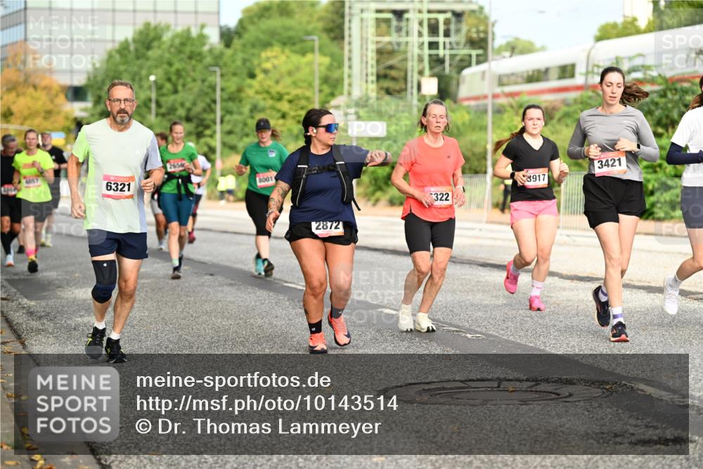 06.09.2026 - CURREX Alsterlauf Dr. Thomas Lammeyer http://msf.ph/oto/10143514 06.09.2026 10:14:12 Laufen 6321, 265, 8001, 3421, 3917, 322, 2872 meine-sportfotos.de
