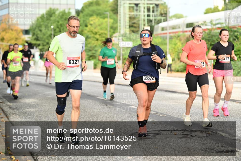 06.09.2026 - CURREX Alsterlauf Dr. Thomas Lammeyer http://msf.ph/oto/10143525 06.09.2026 10:14:13 Laufen 6321, 2872, 17 meine-sportfotos.de