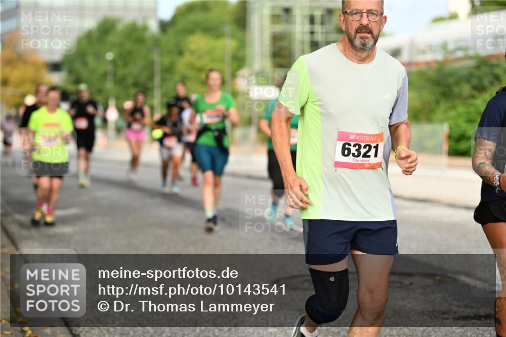 06.09.2026 - CURREX Alsterlauf Dr. Thomas Lammeyer http://msf.ph/oto/10143541 06.09.2026 10:14:15 Laufen 6321 meine-sportfotos.de