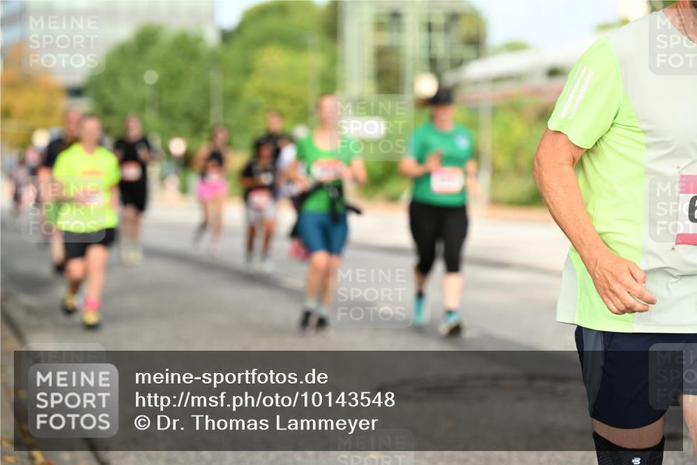 06.09.2026 - CURREX Alsterlauf Dr. Thomas Lammeyer http://msf.ph/oto/10143548 06.09.2026 10:14:15 Laufen  meine-sportfotos.de