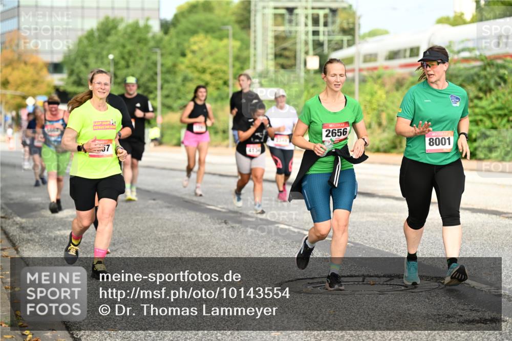 06.09.2026 - CURREX Alsterlauf Dr. Thomas Lammeyer http://msf.ph/oto/10143554 06.09.2026 10:14:17 Laufen 4134, 2656, 8001, 11 meine-sportfotos.de