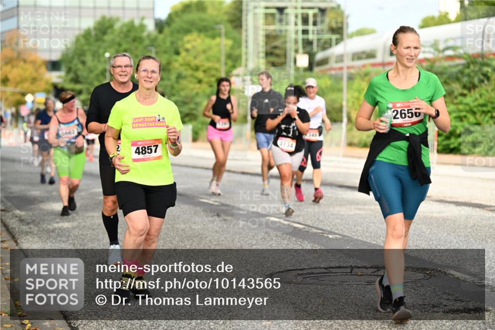 06.09.2026 - CURREX Alsterlauf Dr. Thomas Lammeyer http://msf.ph/oto/10143565 06.09.2026 10:14:18 Laufen 15662, 4857, 4134, 2650 meine-sportfotos.de