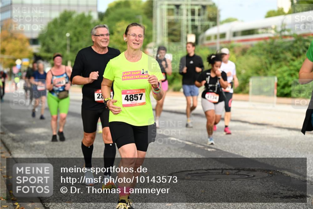 06.09.2026 - CURREX Alsterlauf Dr. Thomas Lammeyer http://msf.ph/oto/10143573 06.09.2026 10:14:19 Laufen 28, 4857, 4134 meine-sportfotos.de