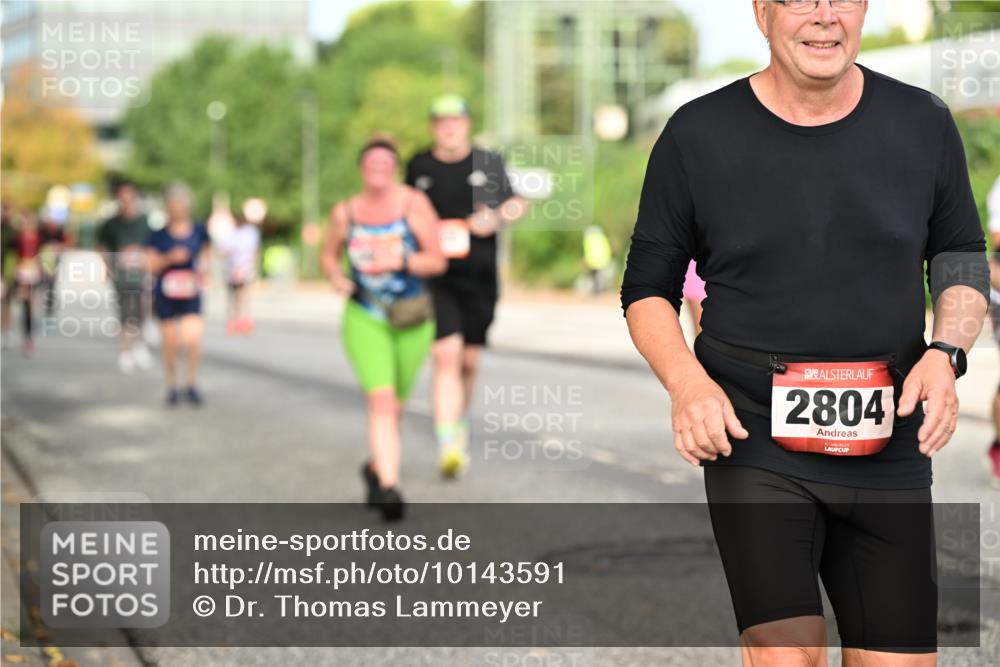 06.09.2026 - CURREX Alsterlauf Dr. Thomas Lammeyer http://msf.ph/oto/10143591 06.09.2026 10:14:21 Laufen 2804 meine-sportfotos.de