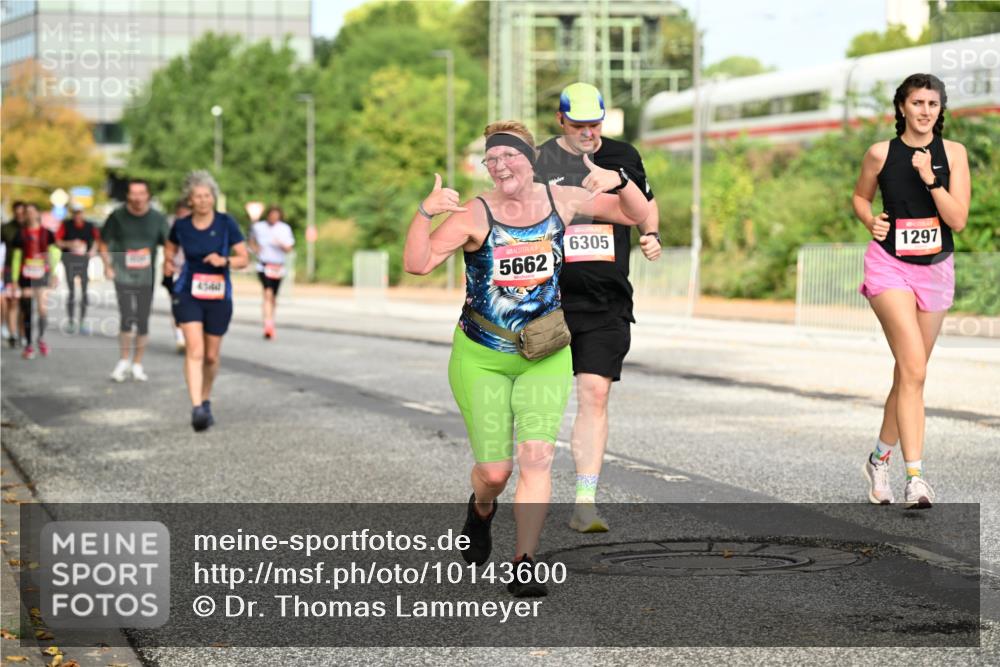 06.09.2026 - CURREX Alsterlauf Dr. Thomas Lammeyer http://msf.ph/oto/10143600 06.09.2026 10:14:22 Laufen 4540, 5662, 6305, 1297 meine-sportfotos.de