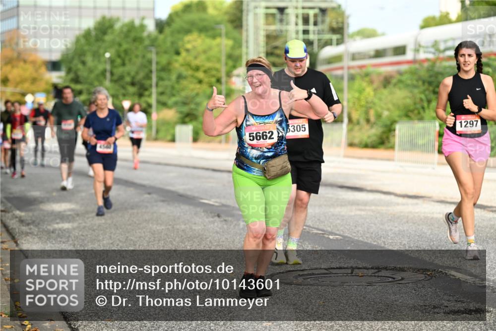 06.09.2026 - CURREX Alsterlauf Dr. Thomas Lammeyer http://msf.ph/oto/10143601 06.09.2026 10:14:22 Laufen 5662, 6305, 1297 meine-sportfotos.de