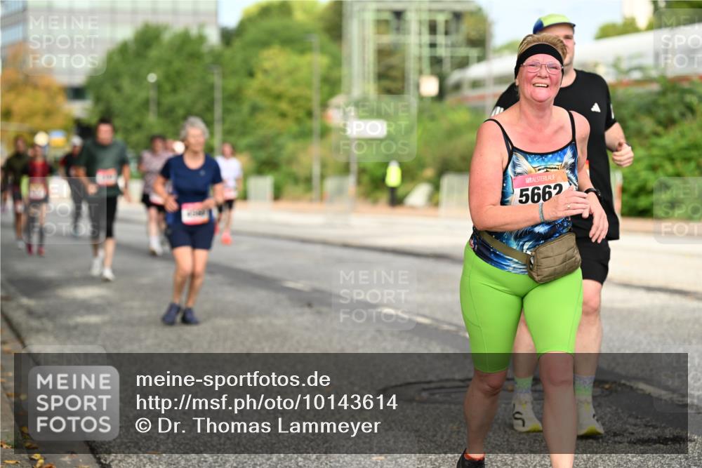 06.09.2026 - CURREX Alsterlauf Dr. Thomas Lammeyer http://msf.ph/oto/10143614 06.09.2026 10:14:23 Laufen 5662 meine-sportfotos.de