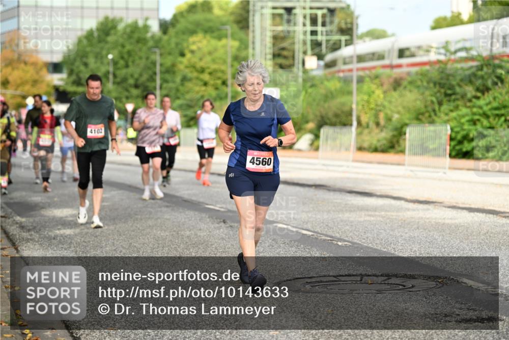 06.09.2026 - CURREX Alsterlauf Dr. Thomas Lammeyer http://msf.ph/oto/10143633 06.09.2026 10:14:26 Laufen 4102, 4560 meine-sportfotos.de