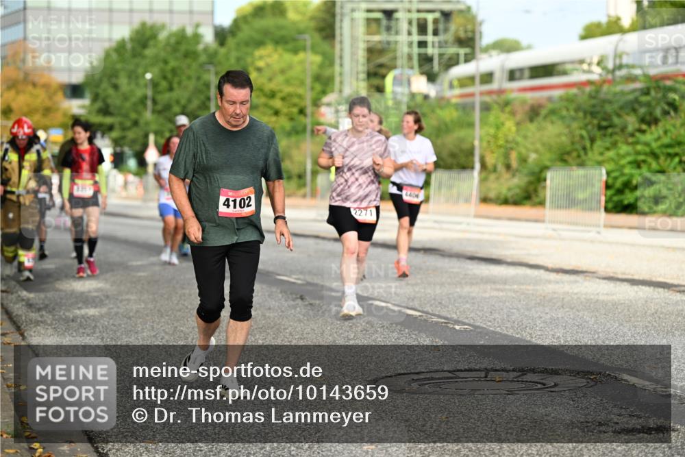 06.09.2026 - CURREX Alsterlauf Dr. Thomas Lammeyer http://msf.ph/oto/10143659 06.09.2026 10:14:29 Laufen 4102, 2271 meine-sportfotos.de