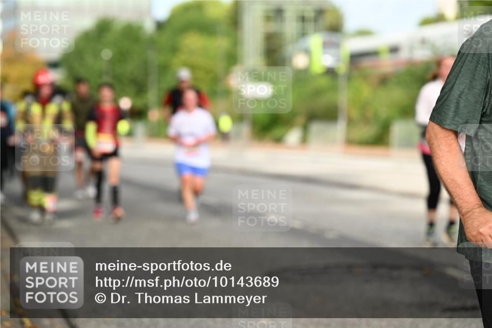 06.09.2026 - CURREX Alsterlauf Dr. Thomas Lammeyer http://msf.ph/oto/10143689 06.09.2026 10:14:32 Laufen  meine-sportfotos.de