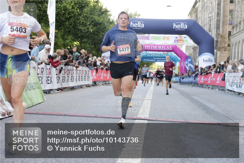 06.09.2026 - CURREX Alsterlauf Yannick Fuchs http://msf.ph/oto/10143736 06.09.2026 09:47:15 Ziel 4306, 4598, 5297, 5403, 5417, 5877, 6172 meine-sportfotos.de