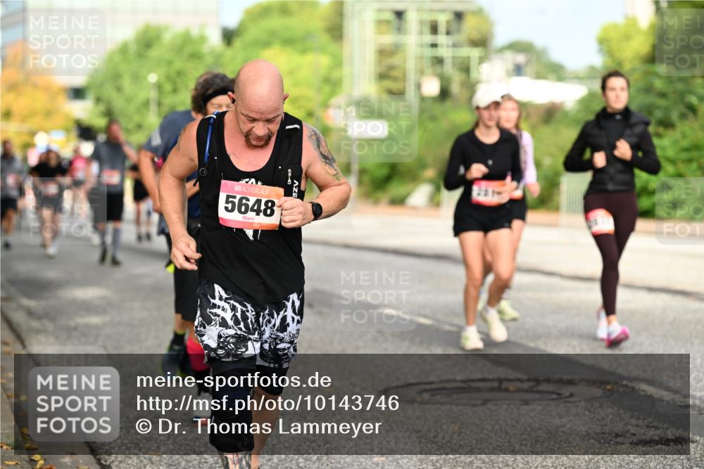 06.09.2026 - CURREX Alsterlauf Dr. Thomas Lammeyer http://msf.ph/oto/10143746 06.09.2026 10:14:46 Laufen 5648 meine-sportfotos.de