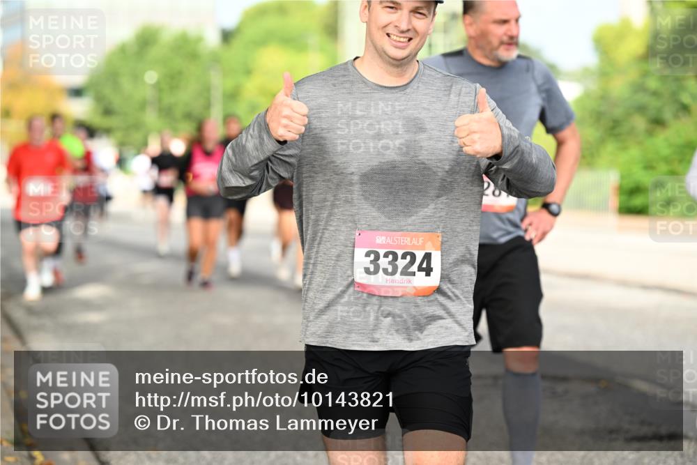 06.09.2026 - CURREX Alsterlauf Dr. Thomas Lammeyer http://msf.ph/oto/10143821 06.09.2026 10:14:57 Laufen 3324 meine-sportfotos.de