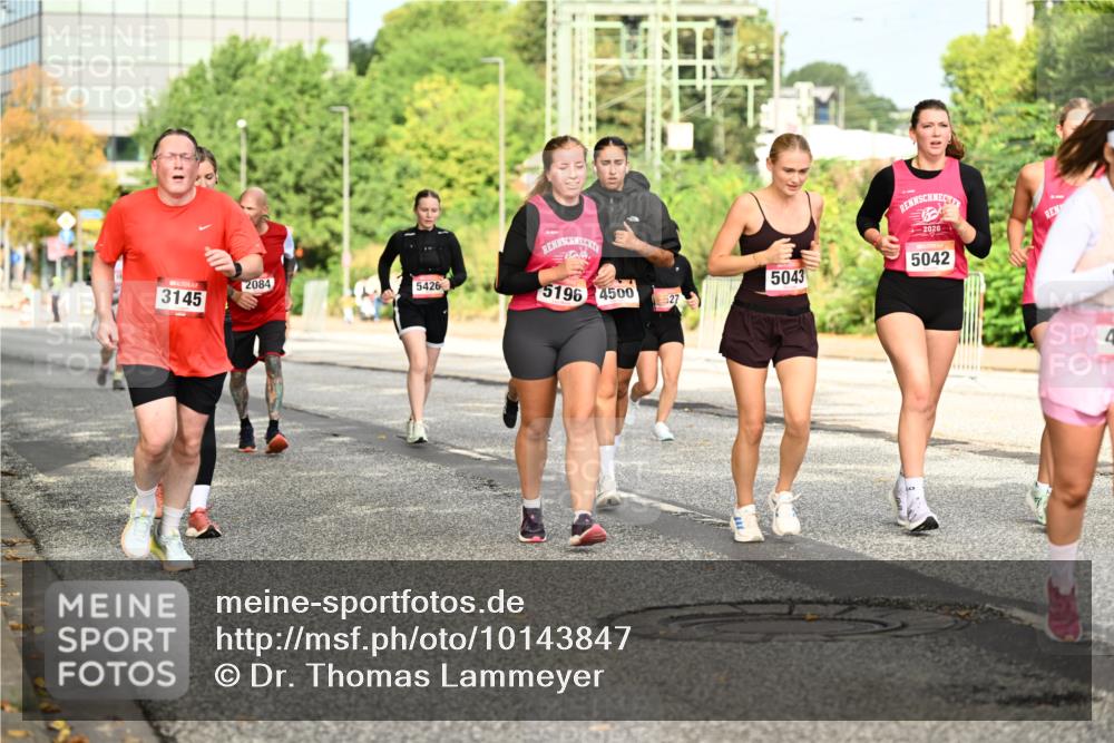 06.09.2026 - CURREX Alsterlauf Dr. Thomas Lammeyer http://msf.ph/oto/10143847 06.09.2026 10:15:00 Laufen 3145, 2084, 5426, 5196, 4500, 5043, 27, 2026, 5042 meine-sportfotos.de