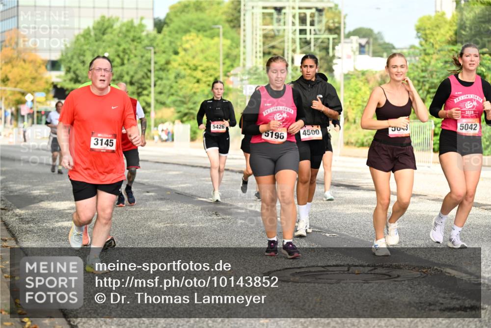 06.09.2026 - CURREX Alsterlauf Dr. Thomas Lammeyer http://msf.ph/oto/10143852 06.09.2026 10:15:00 Laufen 3145, 5426, 5196, 4500, 0, 2026, 5042 meine-sportfotos.de