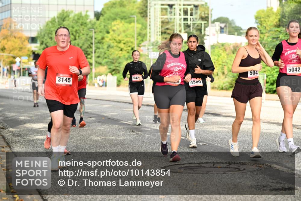 06.09.2026 - CURREX Alsterlauf Dr. Thomas Lammeyer http://msf.ph/oto/10143854 06.09.2026 10:15:00 Laufen 3145, 542, 226, 4500, 504, 2026, 5042 meine-sportfotos.de