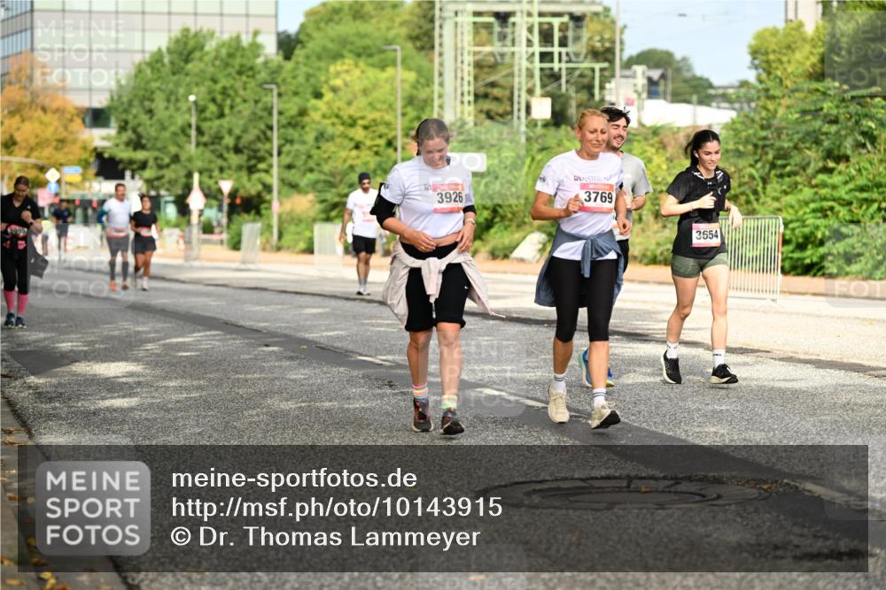 06.09.2026 - CURREX Alsterlauf Dr. Thomas Lammeyer http://msf.ph/oto/10143915 06.09.2026 10:15:09 Laufen 3926, 3769, 3654 meine-sportfotos.de