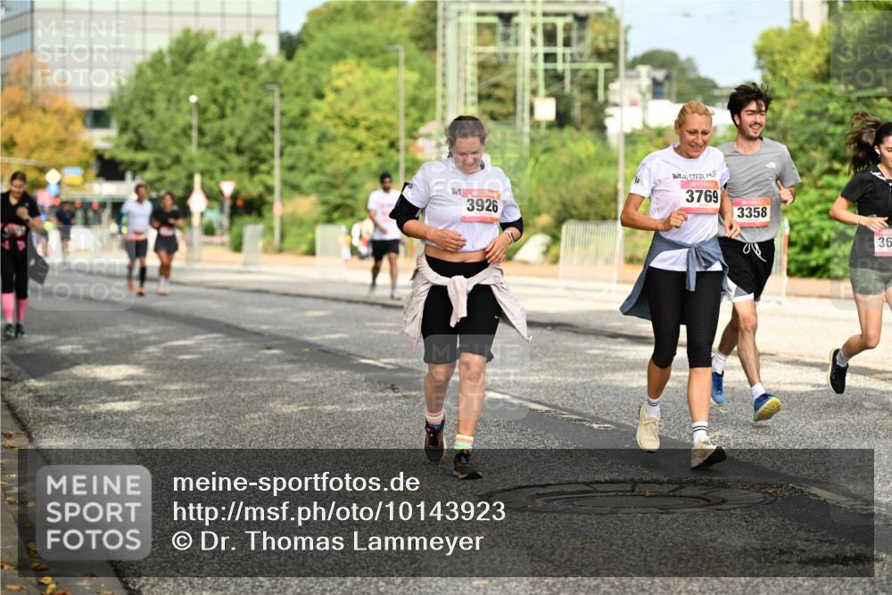 06.09.2026 - CURREX Alsterlauf Dr. Thomas Lammeyer http://msf.ph/oto/10143923 06.09.2026 10:15:10 Laufen 3926, 3769, 3358, 36 meine-sportfotos.de
