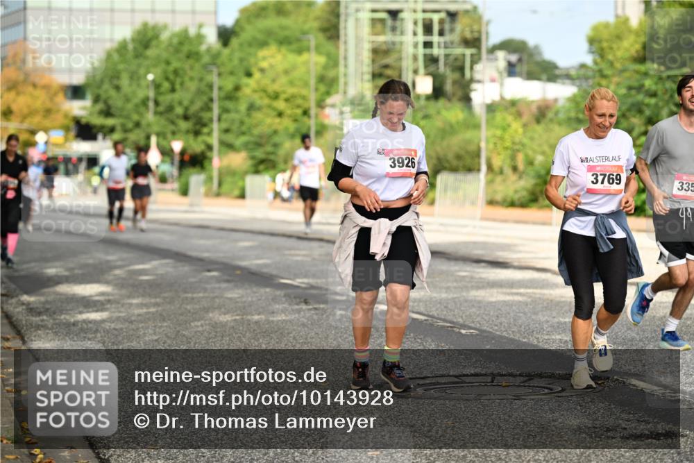 06.09.2026 - CURREX Alsterlauf Dr. Thomas Lammeyer http://msf.ph/oto/10143928 06.09.2026 10:15:11 Laufen 3926, 3769, 335 meine-sportfotos.de