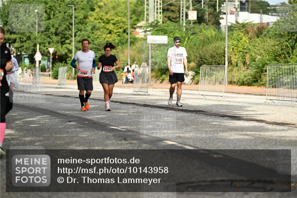 06.09.2026 - CURREX Alsterlauf Dr. Thomas Lammeyer http://msf.ph/oto/10143958 06.09.2026 10:15:16 Laufen 2293, 2292, 5172 meine-sportfotos.de