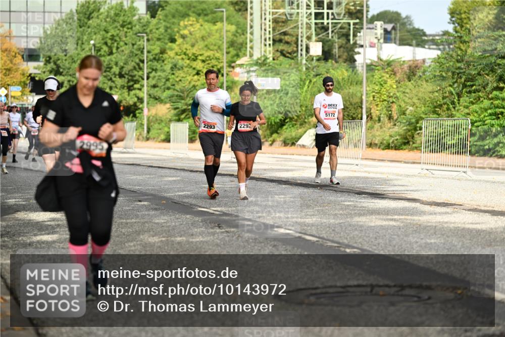 06.09.2026 - CURREX Alsterlauf Dr. Thomas Lammeyer http://msf.ph/oto/10143972 06.09.2026 10:15:18 Laufen 2995, 2292, 2293, 5172 meine-sportfotos.de
