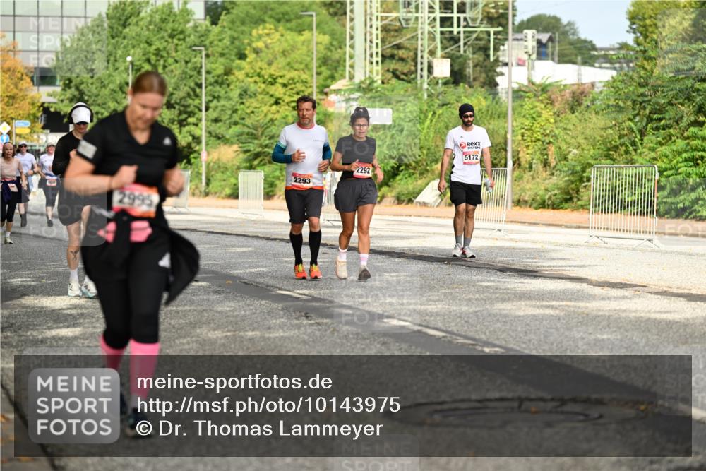 06.09.2026 - CURREX Alsterlauf Dr. Thomas Lammeyer http://msf.ph/oto/10143975 06.09.2026 10:15:18 Laufen 2995, 5172, 2292, 2293 meine-sportfotos.de