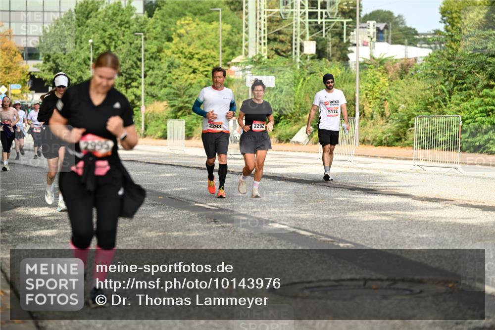 06.09.2026 - CURREX Alsterlauf Dr. Thomas Lammeyer http://msf.ph/oto/10143976 06.09.2026 10:15:18 Laufen 2293, 2292, 5172 meine-sportfotos.de