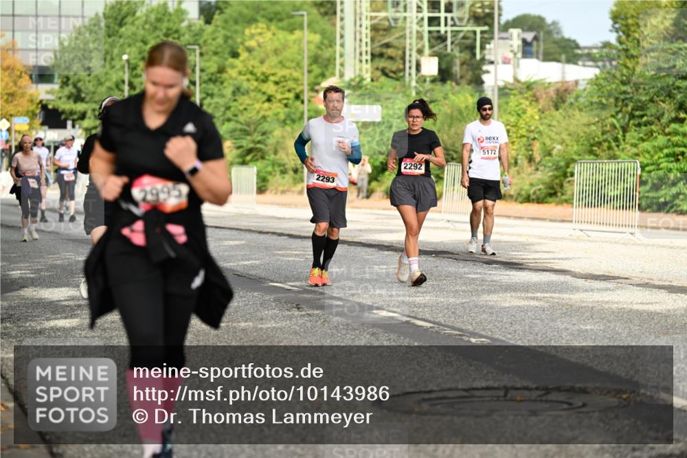 06.09.2026 - CURREX Alsterlauf Dr. Thomas Lammeyer http://msf.ph/oto/10143986 06.09.2026 10:15:19 Laufen 2293, 2292, 5172 meine-sportfotos.de