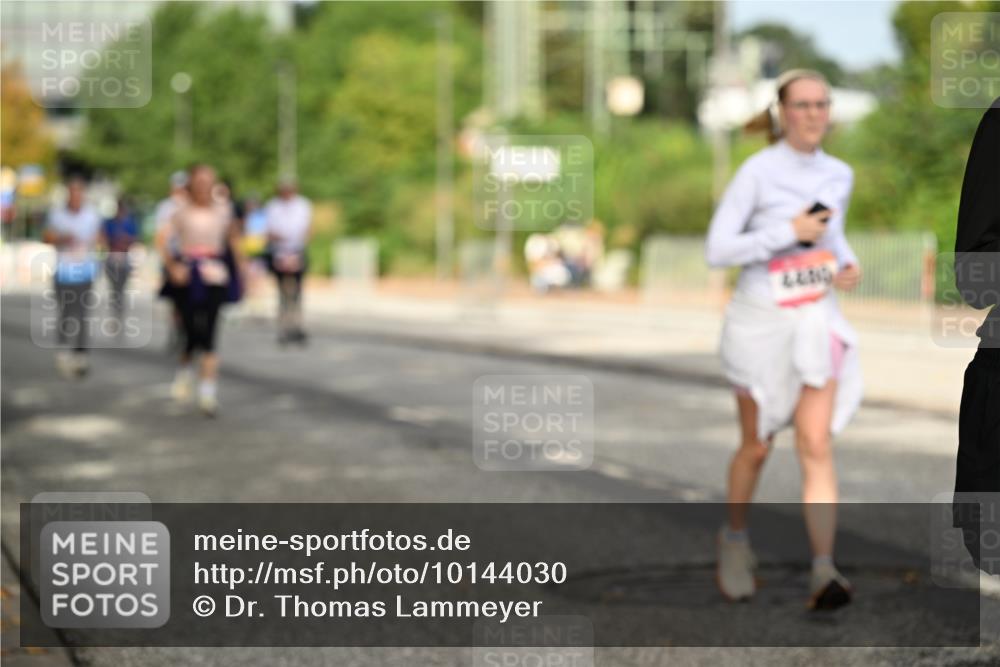 06.09.2026 - CURREX Alsterlauf Dr. Thomas Lammeyer http://msf.ph/oto/10144030 06.09.2026 10:15:25 Laufen  meine-sportfotos.de