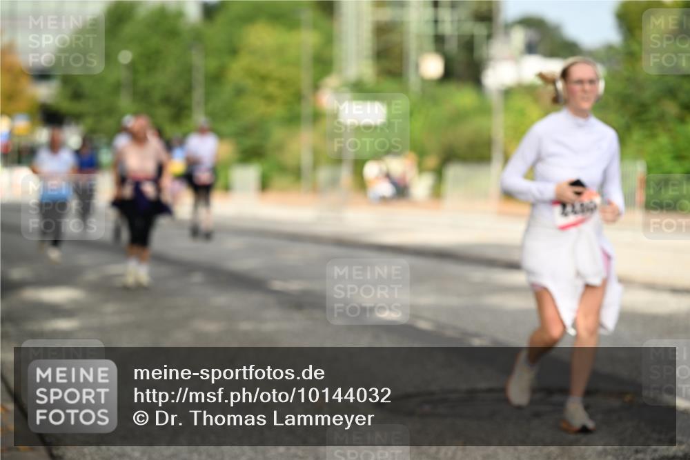06.09.2026 - CURREX Alsterlauf Dr. Thomas Lammeyer http://msf.ph/oto/10144032 06.09.2026 10:15:25 Laufen  meine-sportfotos.de