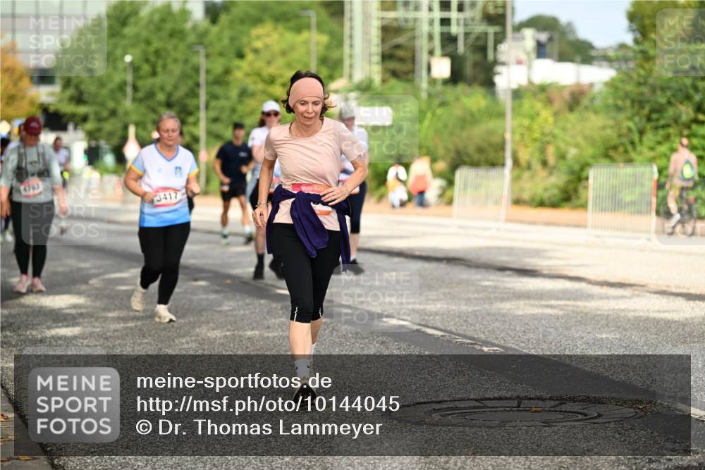 06.09.2026 - CURREX Alsterlauf Dr. Thomas Lammeyer http://msf.ph/oto/10144045 06.09.2026 10:15:29 Laufen 3417 meine-sportfotos.de