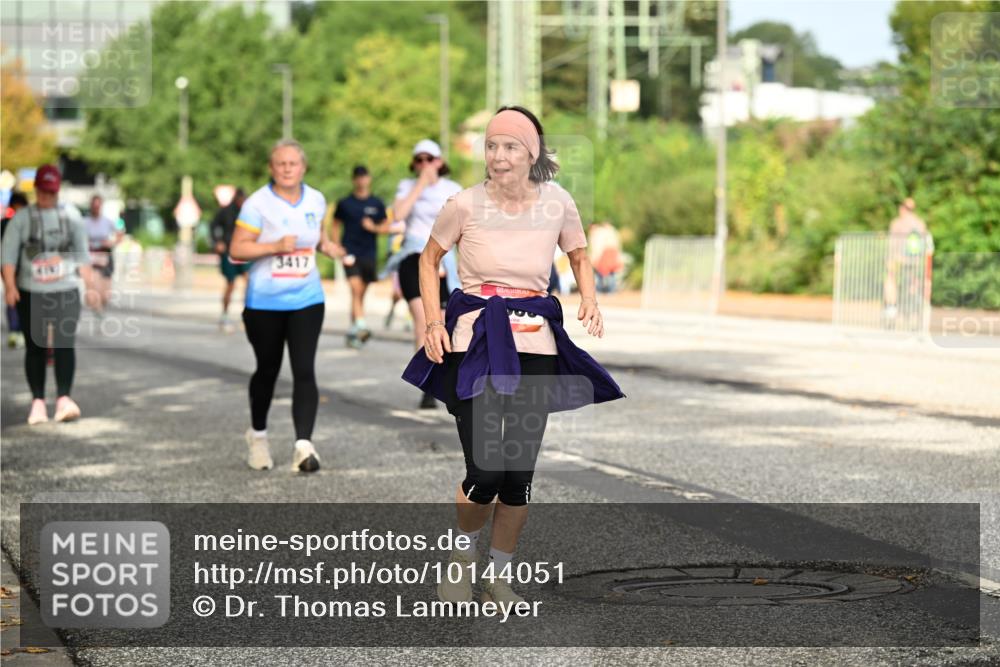 06.09.2026 - CURREX Alsterlauf Dr. Thomas Lammeyer http://msf.ph/oto/10144051 06.09.2026 10:15:30 Laufen 3417 meine-sportfotos.de